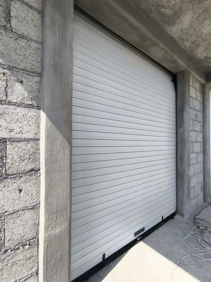 Fabricación de cortinas metálicas en Los Cabos
