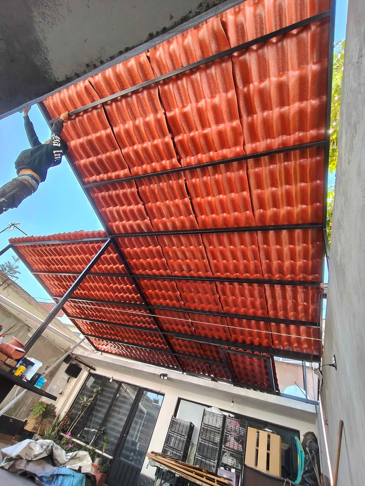 Instalación de techos de Plastiteja en Los Cabos