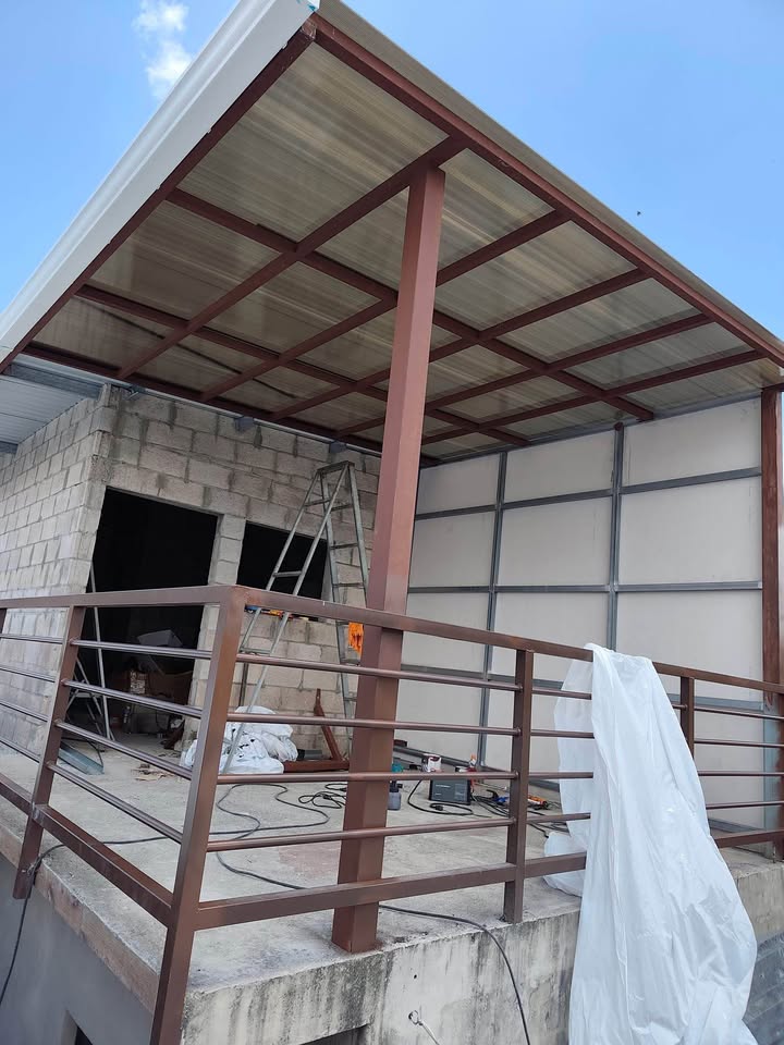 Pérgolas metálicas para terrazas en Los Cabos